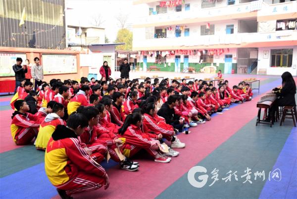 仁爱区社会伦理与人性的深度剖析